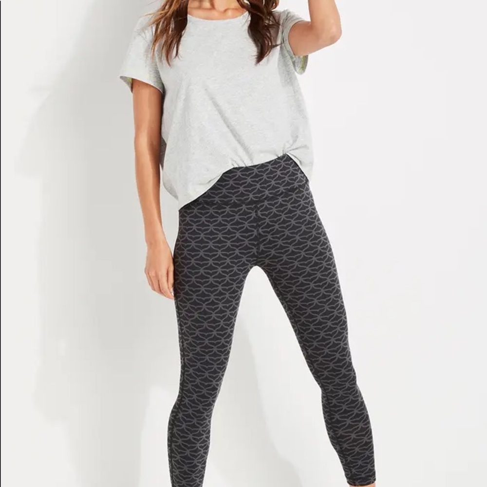 Vineyard Vines Performance Leggings